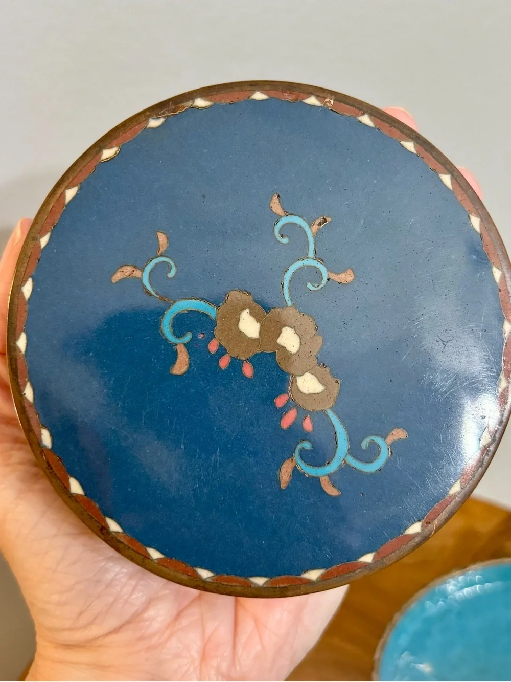 Vintage Cloisonné Enamel Trinket Box Flowers floral turquoise interior beautiful